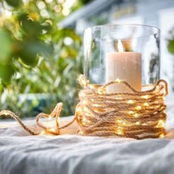 LED Outdoor-Lichterkette Naturseil 100 Lichter Mit Stecker FARMHOUSE In Natur -Einrichtungsgeschäft butlers led outdoor lichterkette naturseil 100 lichter mit stecker farmhouse in natur 4