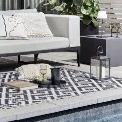 Outdoor Solar-Tischleuchte Mit Farbwechsel LIGHT UP In Schwarz-Weiß 23 Outdoor Solar-Tischleuchte Mit Farbwechsel LIGHT UP In Schwarz-Weiß -Einrichtungsgeschäft butlers outdoor solar tischleuchte mit farbwechsel light up in schwarz weiss 10