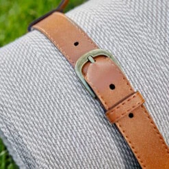 Picknickdecke L 150 X B 200cm WANDERLUST In Taupe-Weiß 11 Picknickdecke L 150 X B 200cm WANDERLUST In Taupe-Weiß -Einrichtungsgeschäft butlers picknickdecke l 150 x b 200cm wanderlust in taupe weiss 4