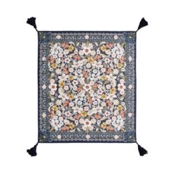 Picknickdecke L 175 X B 154cm BETWEEN FLOWERS In Dunkelblau 14 Picknickdecke L 175 X B 154cm BETWEEN FLOWERS In Dunkelblau -Einrichtungsgeschäft butlers picknickdecke l 175 x b 154cm between flowers in dunkelblau 2