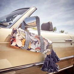 Picknickdecke L 175 X B 154cm BETWEEN FLOWERS In Dunkelblau 19 Picknickdecke L 175 X B 154cm BETWEEN FLOWERS In Dunkelblau -Einrichtungsgeschäft butlers picknickdecke l 175 x b 154cm between flowers in dunkelblau 7