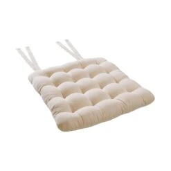 Stuhlkissen Mit Bändchen L 35 X B 37cm SOLID In Creme 9 Stuhlkissen Mit Bändchen L 35 X B 37cm SOLID In Creme -Einrichtungsgeschäft butlers stuhlkissen mit bandchen l 35 x b 37cm solid in creme 3
