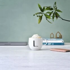 Becher L Letters In Weiß 9 Becher L Letters In Weiß -Einrichtungsgeschäft like by villeroy and boch becher l letters in weiss 3